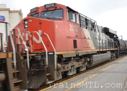 Locomotive CN2276 left side / coté gauche